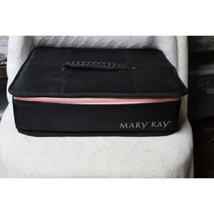 Mary Kay Rare Black & Pink Padded Lipstick Carry Case (Pre-owned)